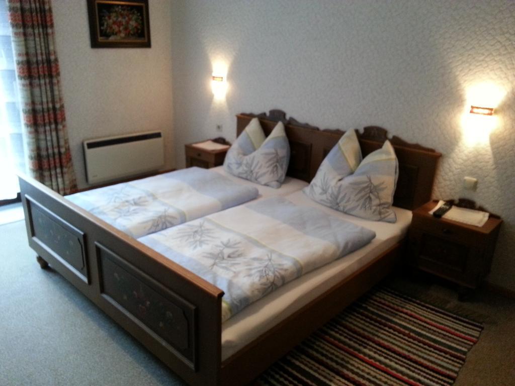 Ferienwohnung Haus Chorinskyklause Bad Goisern am Hallstättersee Zimmer foto